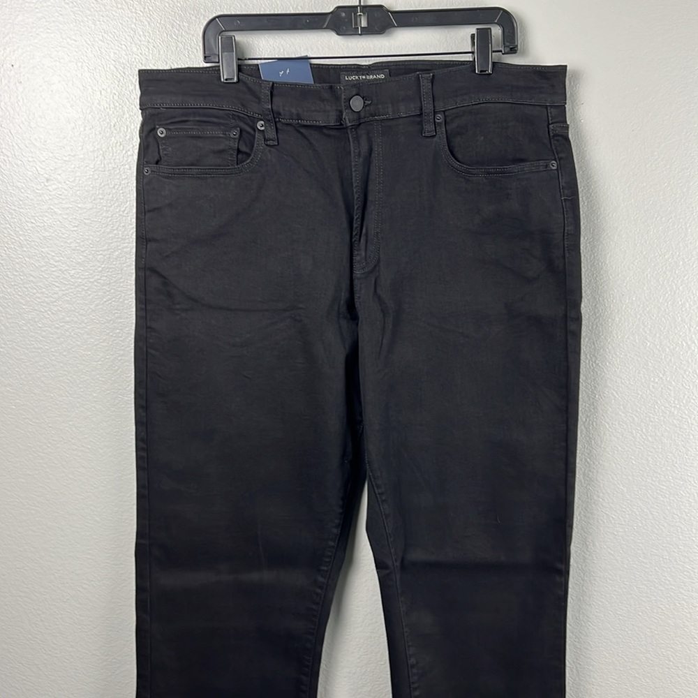 Lucky Brand 410 Athletic Straight Fit (Black) - size 36
